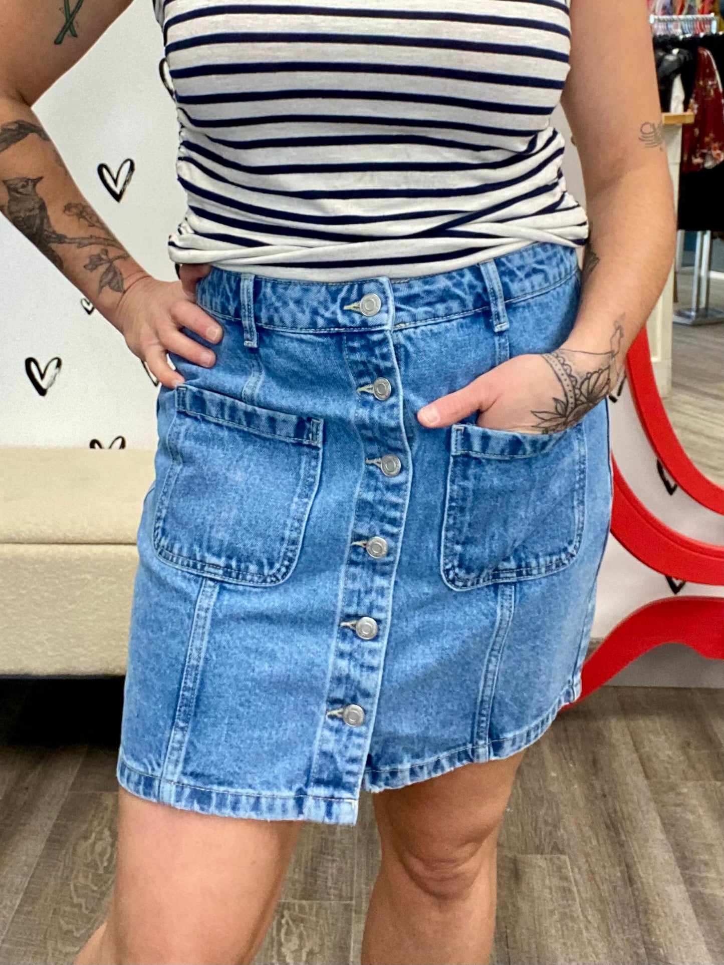 The Sasjo Short Denim Pocket Skirt