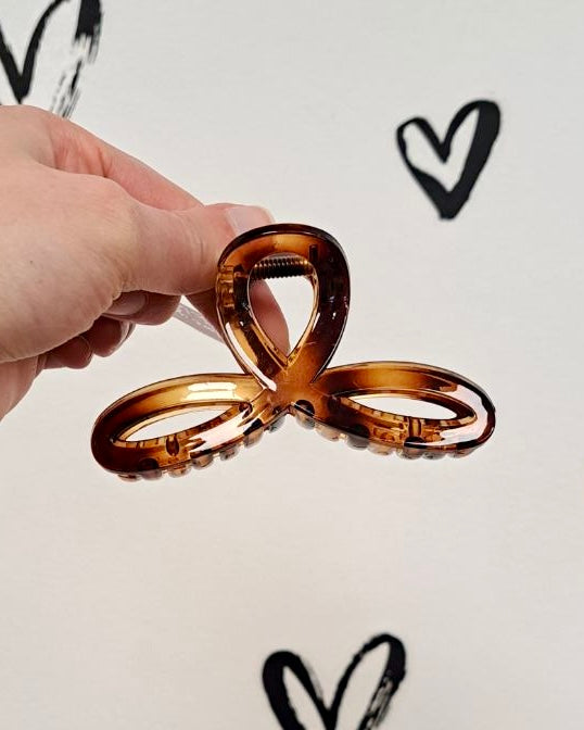 Ribbon Claw Hair Clip