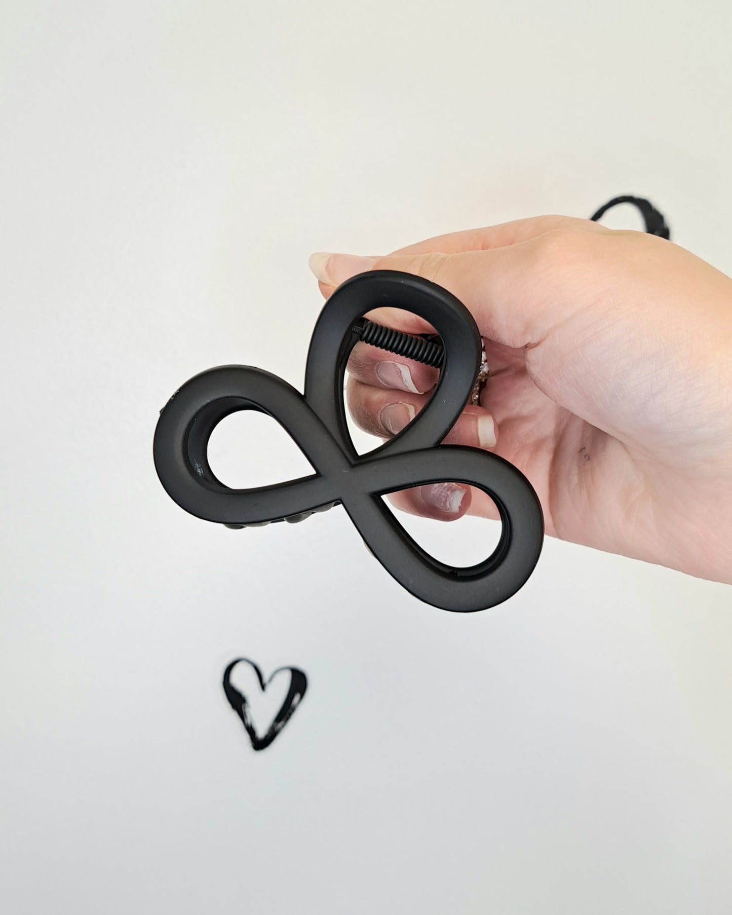 Eternity Claw Hair Clip
