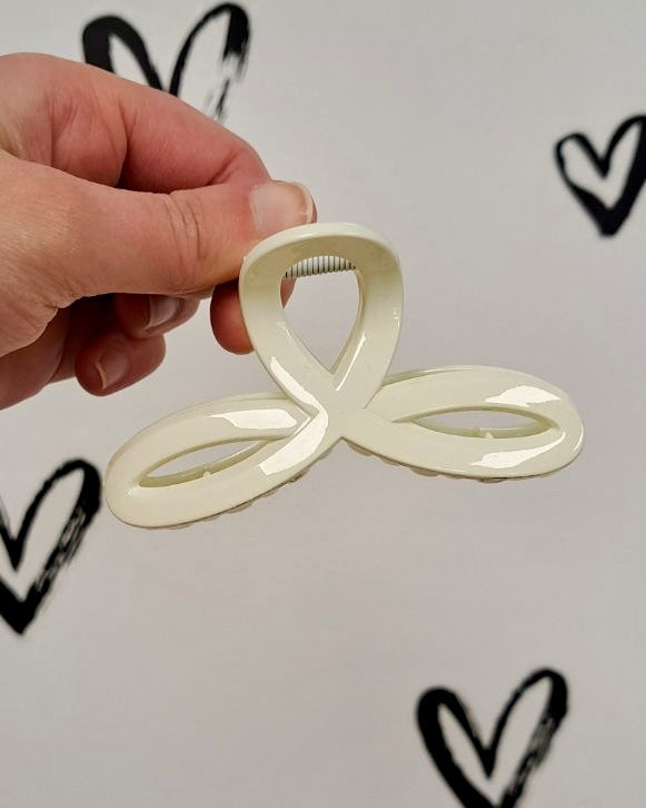 Ribbon Claw Hair Clip