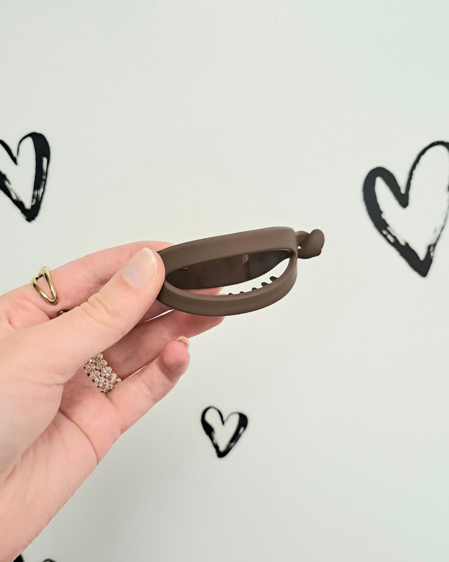 Oval Cut Out Hair Clip