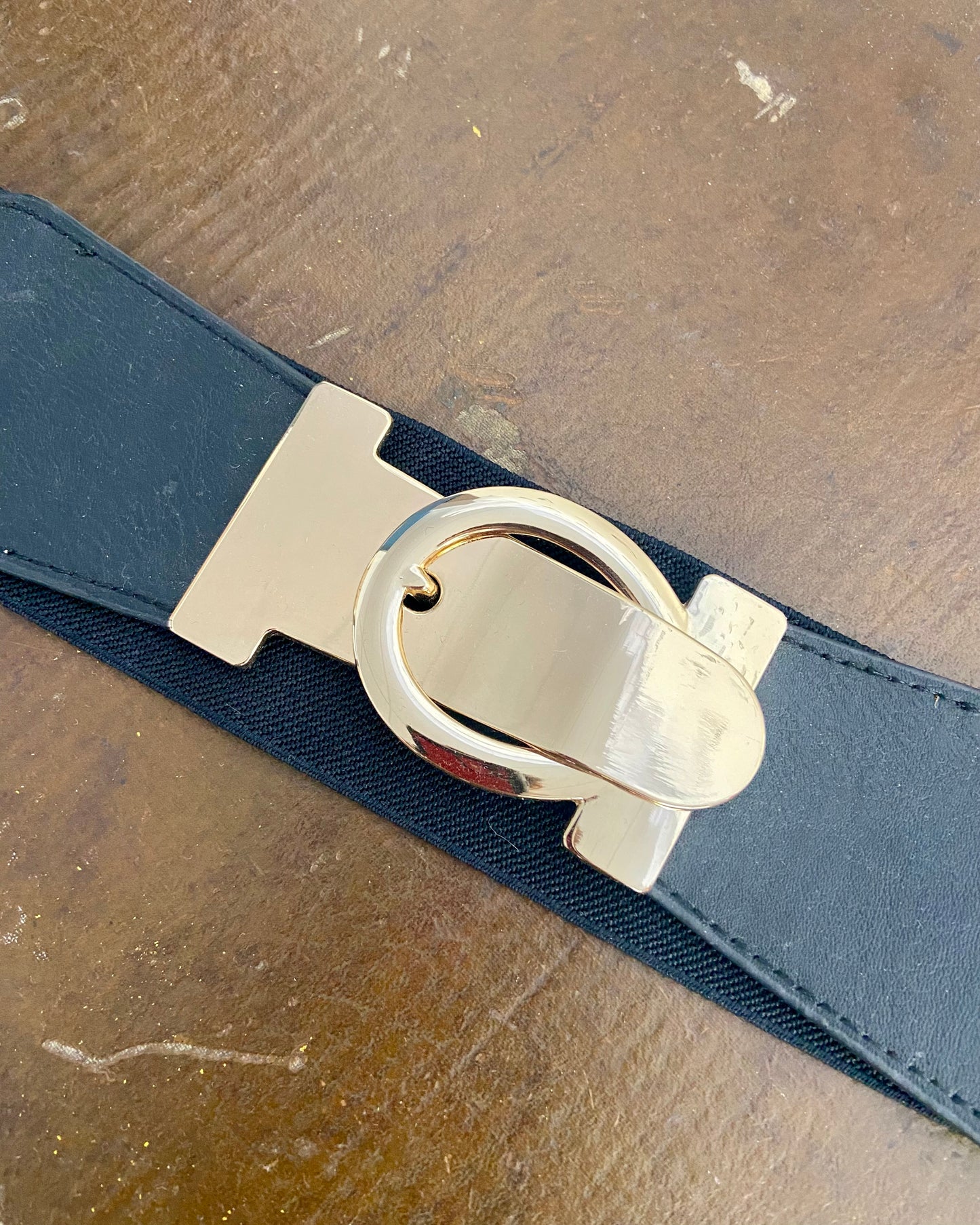 Gold Buckle Stretch Belt