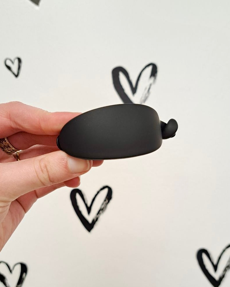 Matte Oval Dome Hair Clip