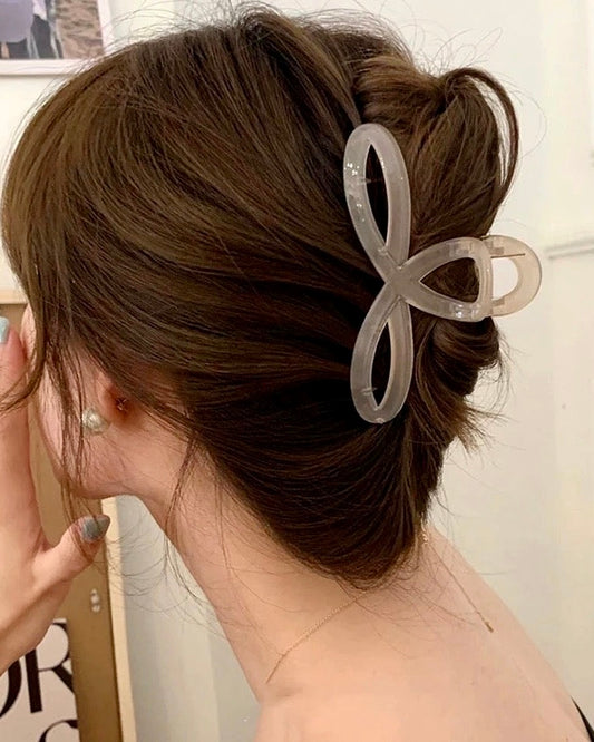 Ribbon Claw Hair Clip