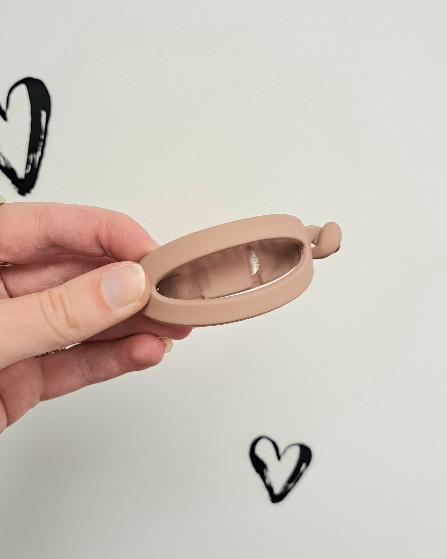 Oval Cut Out Hair Clip