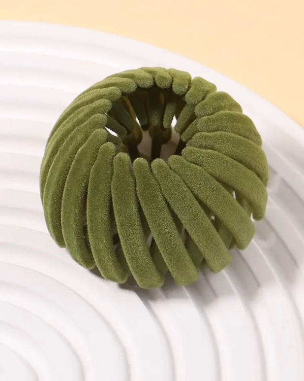 Velvet Expandable Hair Claw