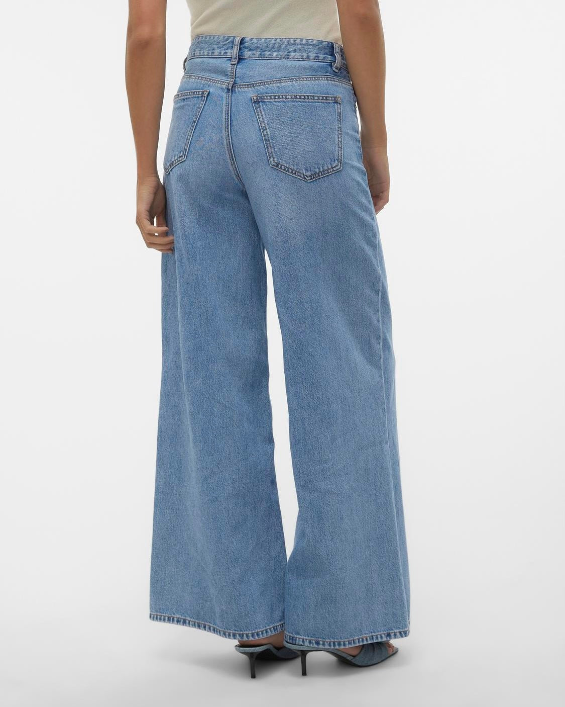 The Annett Mid Rise Super Wide Jeans