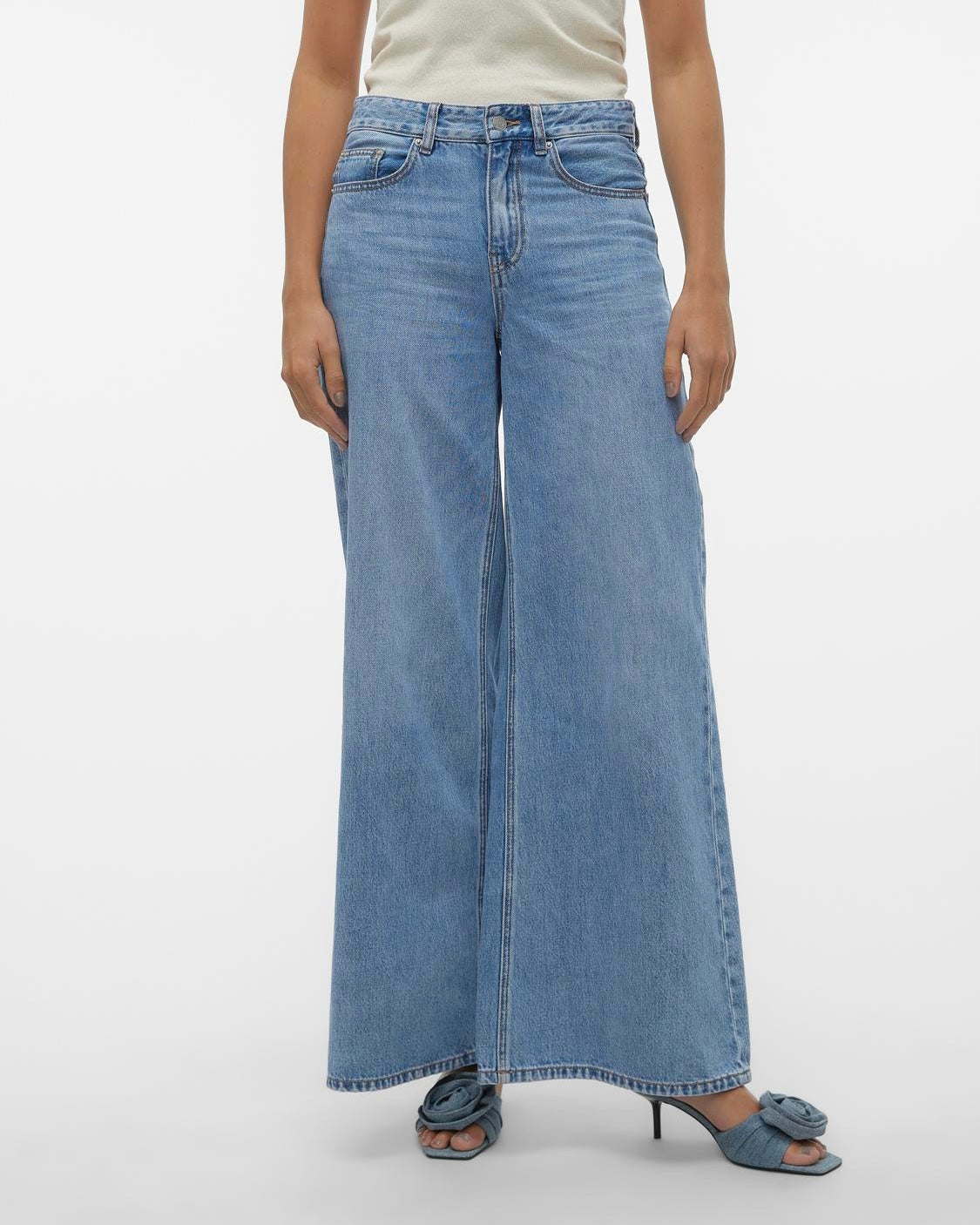 The Annett Mid Rise Super Wide Jeans