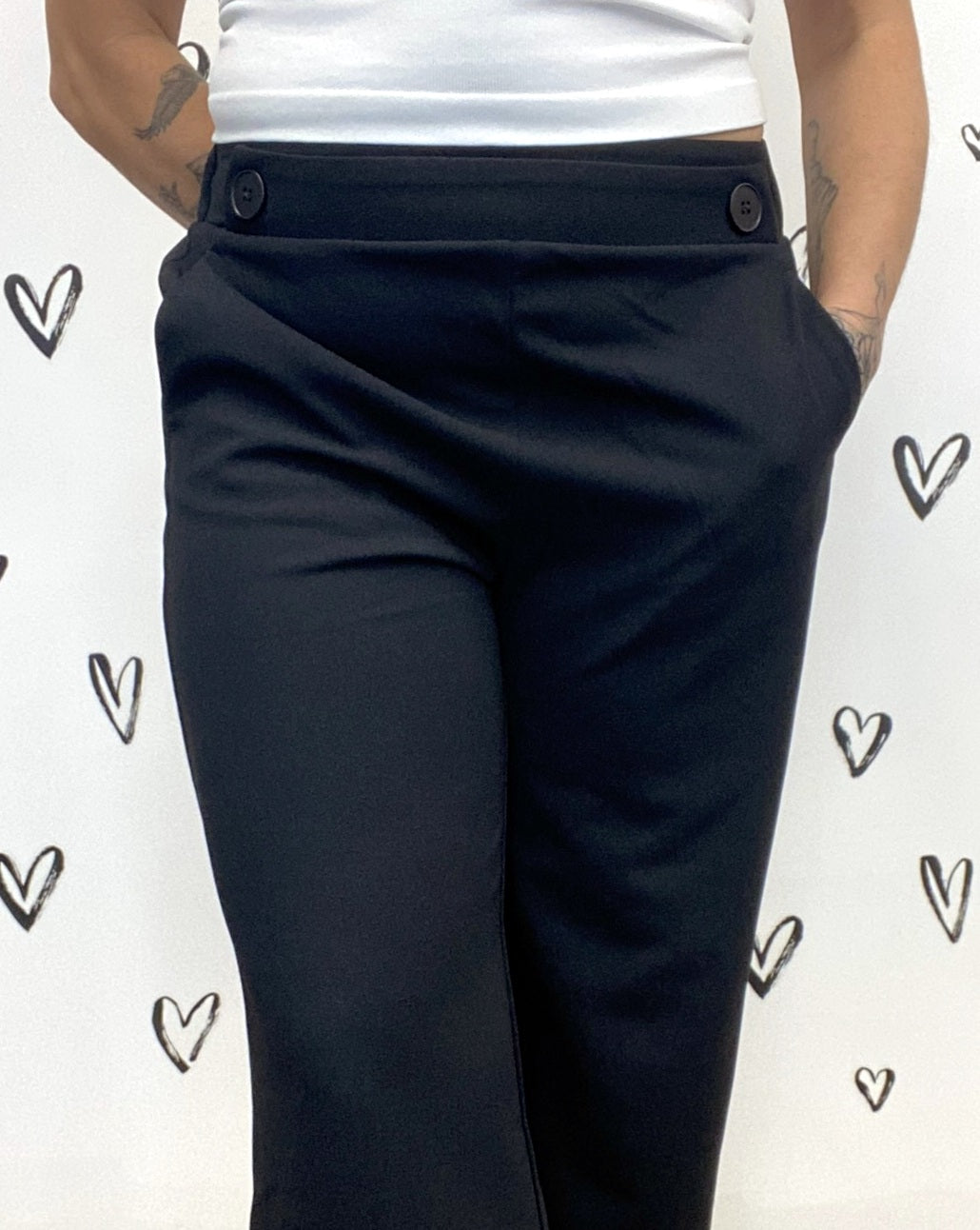 The Liva Wide 7/8 Ankle Pant