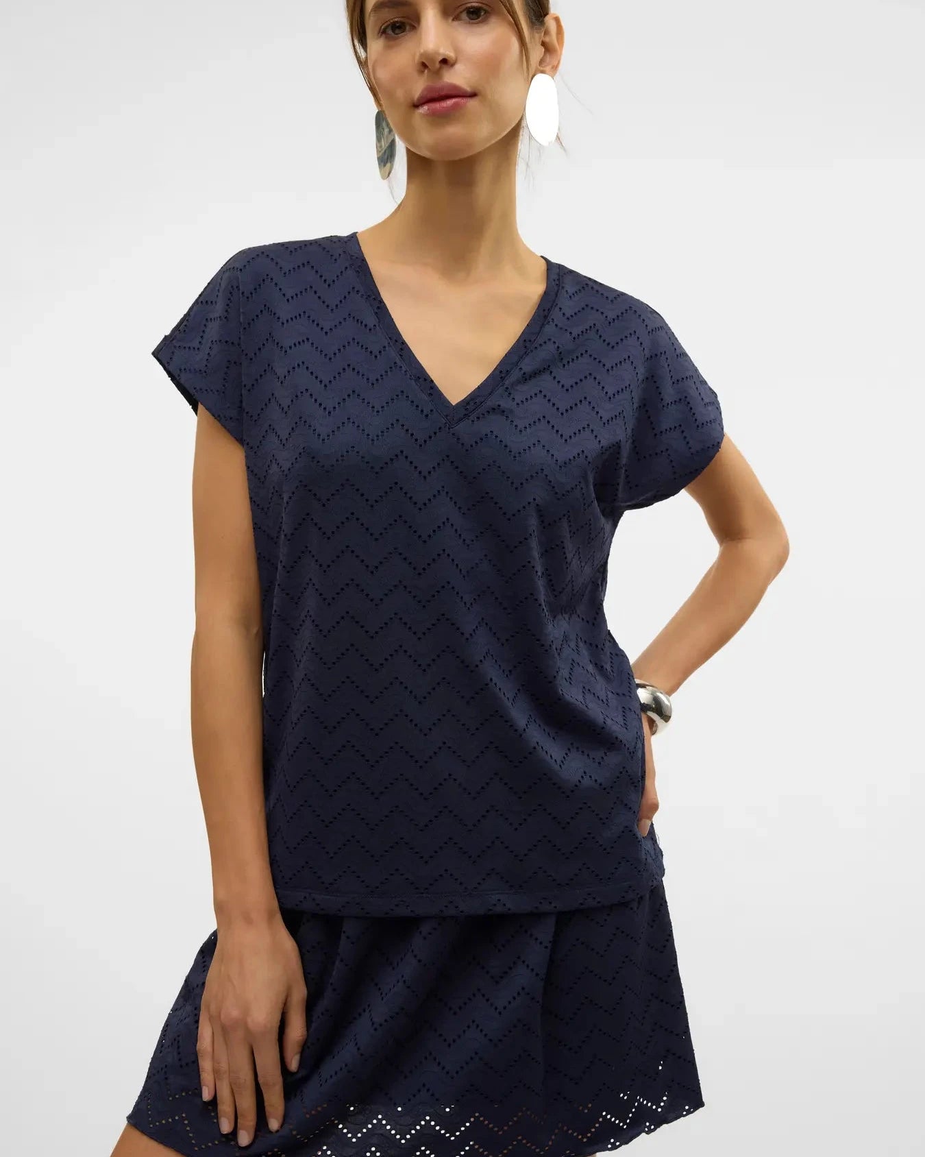 The Thas Eyelet V-Neck Top: 3 COLORS