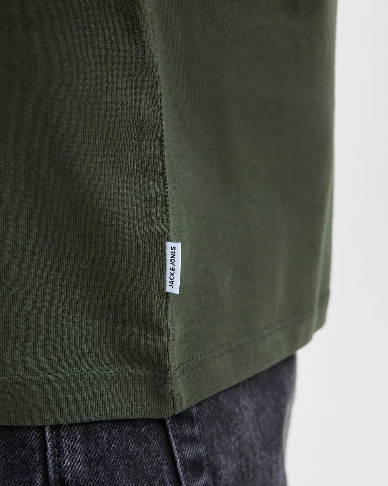 The Organic Cotton Basic T-shirt - 7 COLORS