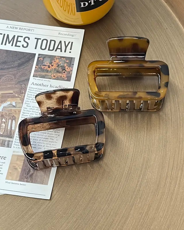 Rounded Rectangular Claw Clips