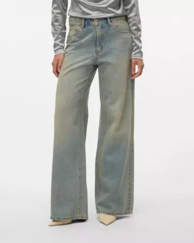 The Remy Mid Rise Wide Leg Jeans