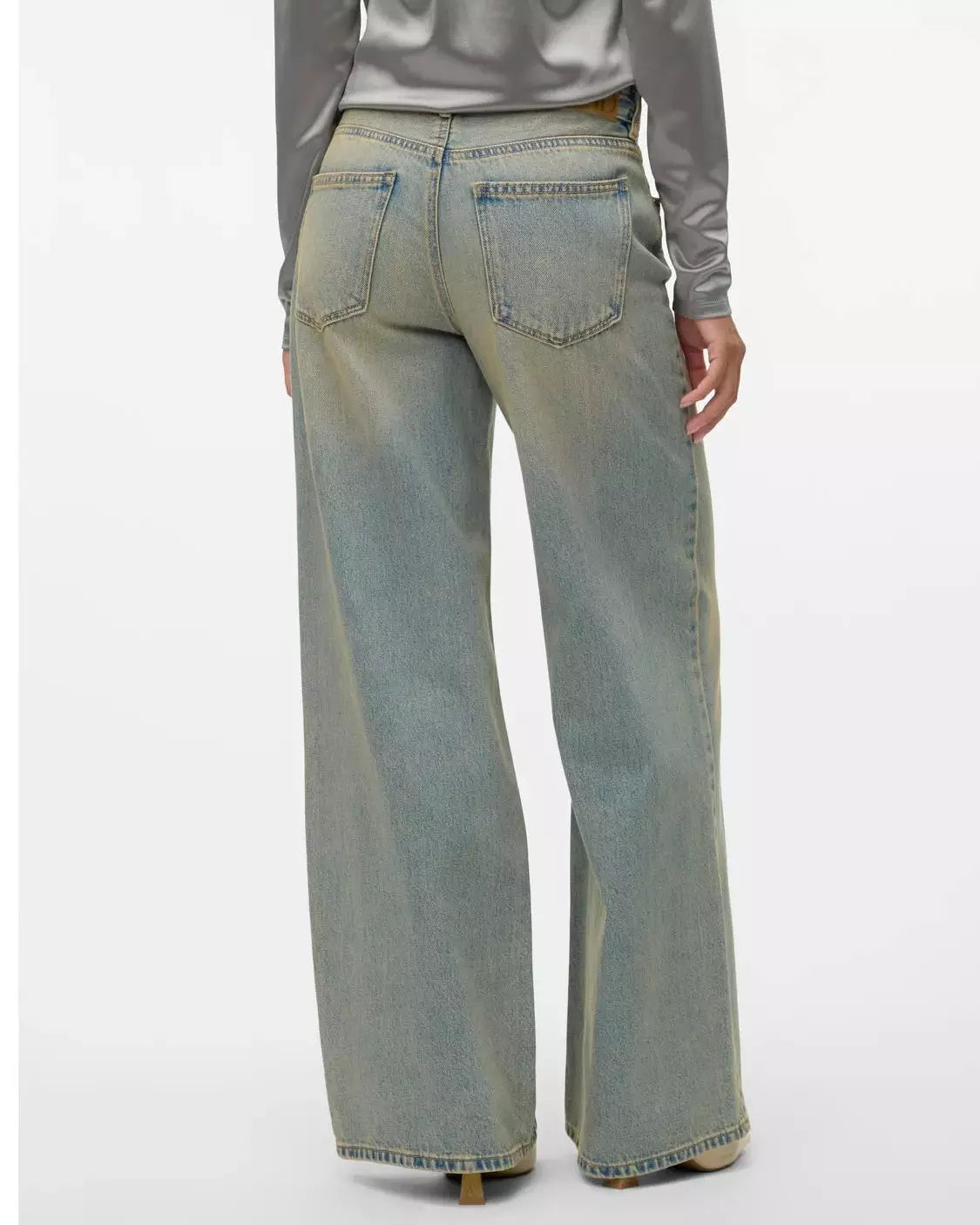 The Remy Mid Rise Wide Leg Jeans