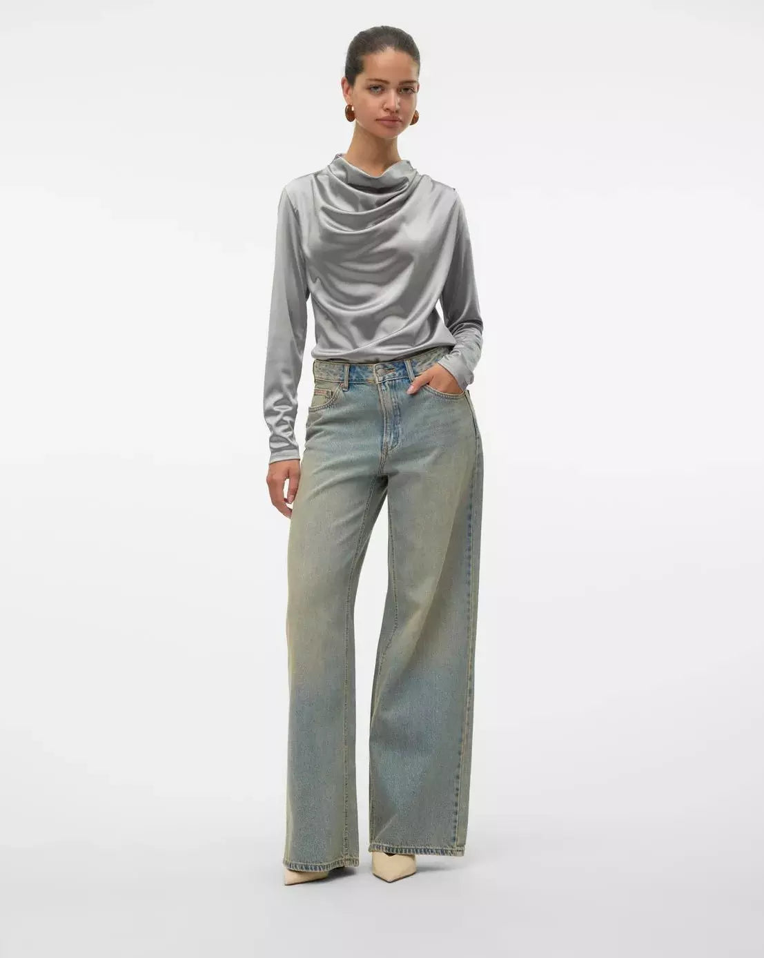 The Remy Mid Rise Wide Leg Jeans