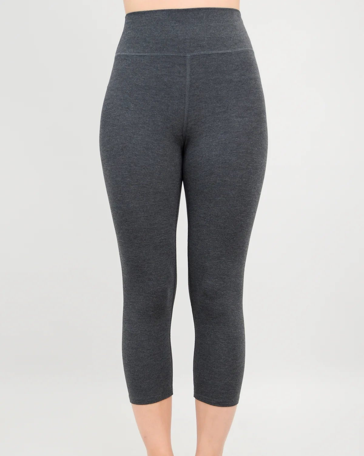 The Riley Bamboo Capri Legging - 3 COLORS π