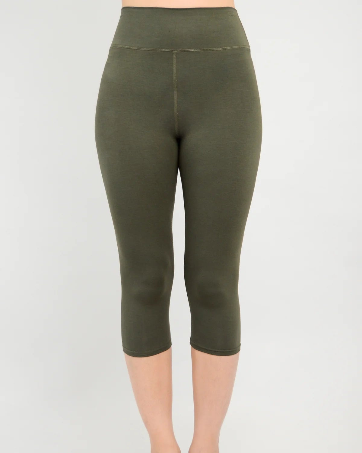 The Riley Bamboo Capri Legging - 3 COLORS π