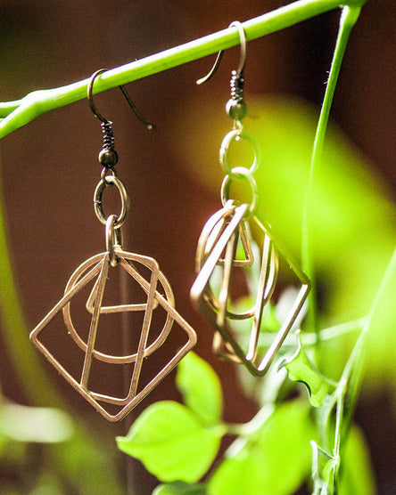 free movement 4 shape earrings