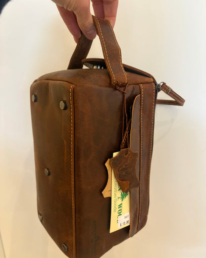 Darwin Leather Toiletry Bag
