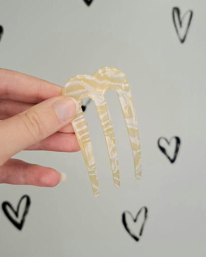 3 Prong Resin Hair Comb