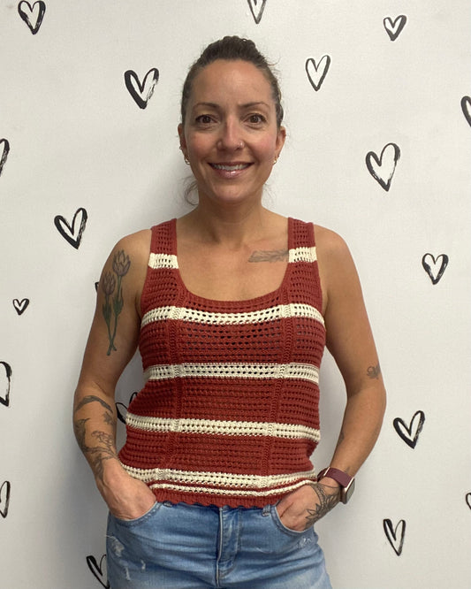 The Sardinia U-Neck Crochet Tank Top: 2 COLORS