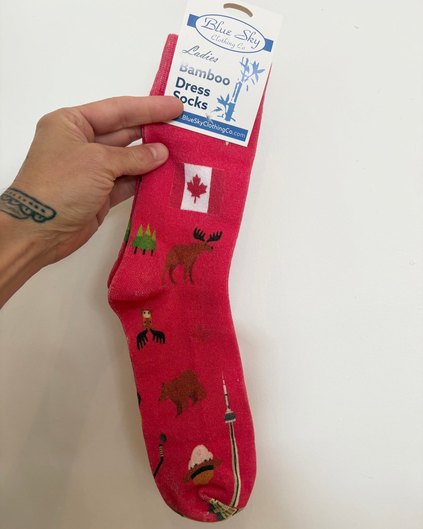 Oh Canada Bamboo Dress Socks 🍁