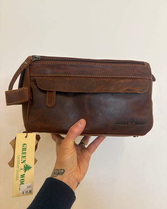 Darwin Leather Toiletry Bag