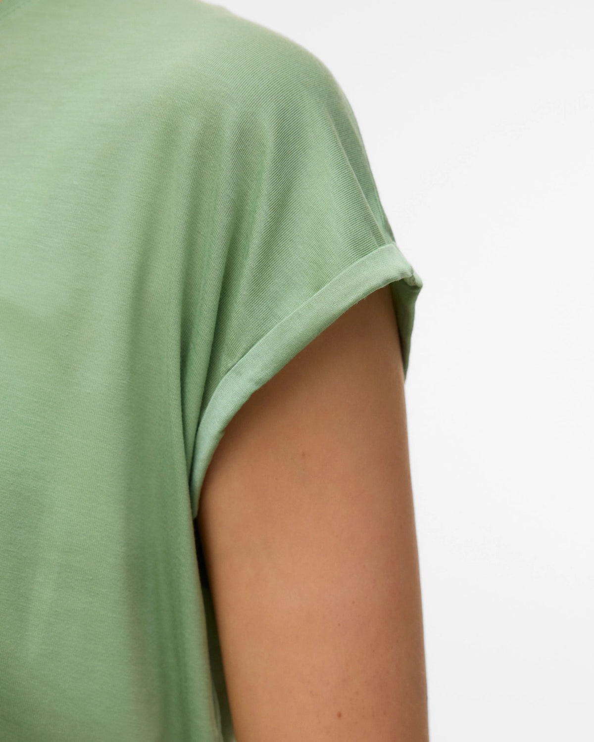 The Ava Plain Top: Mistletoe