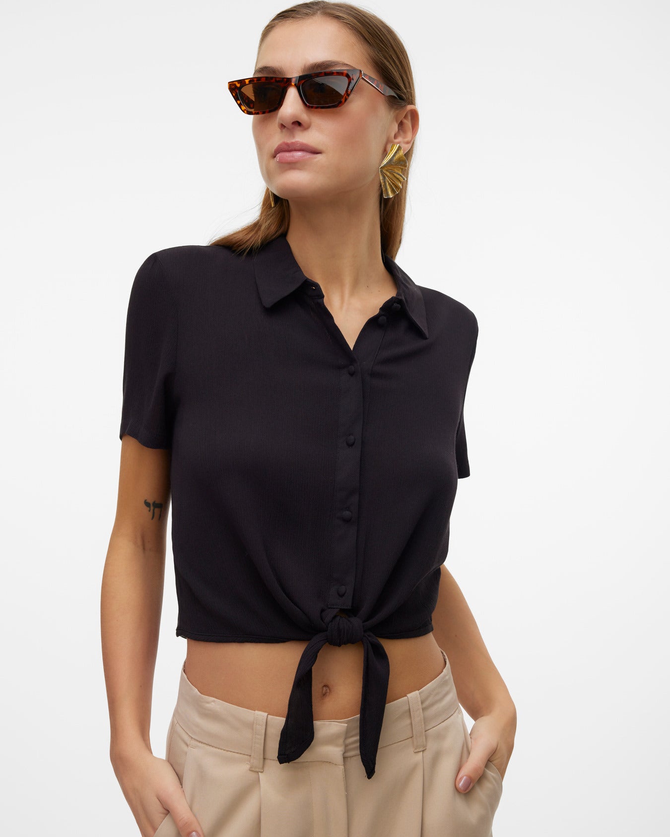 The Menny Tie Short Sleeve Blouse