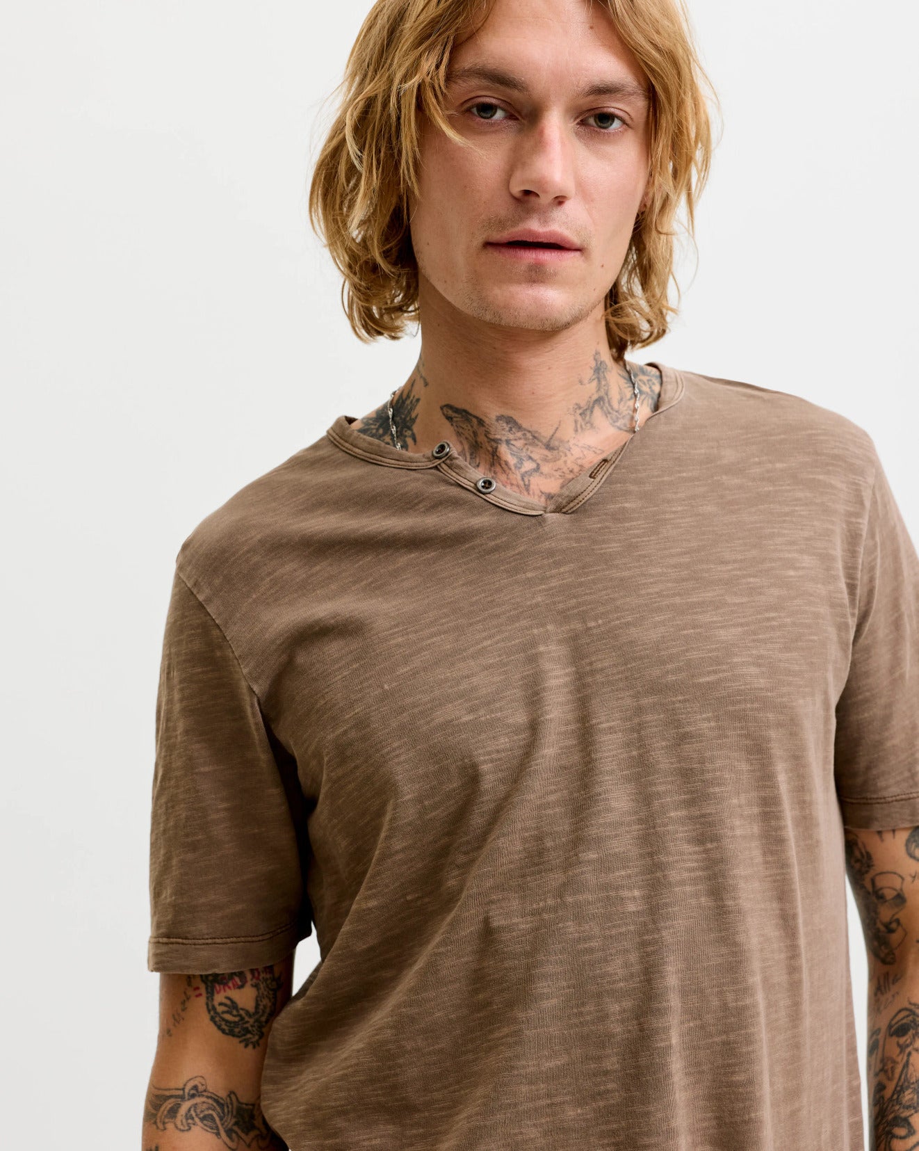 The Organic Cotton Split Neck T-shirt - 5 COLORS