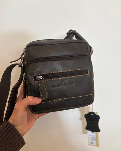 Oliver Unisex Leather Crossbody Bag: 2 COLORS