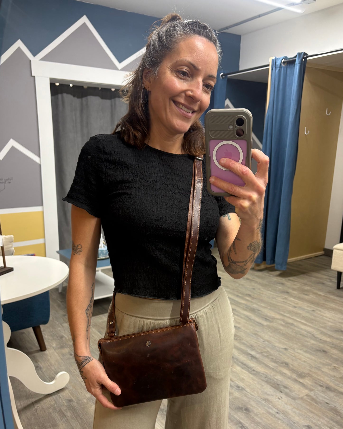 Mary Women's Leather Crossbody Wallet Purse: 2 COLORS