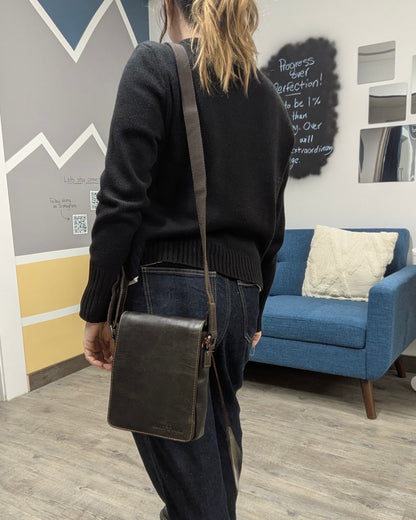 Luna Unisex Leather Small Shoulder Bag: 2 COLORS