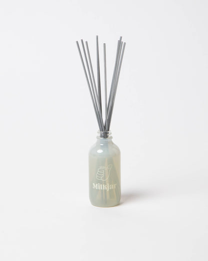 Dandy Mahogany Reed Diffuser 🍁
