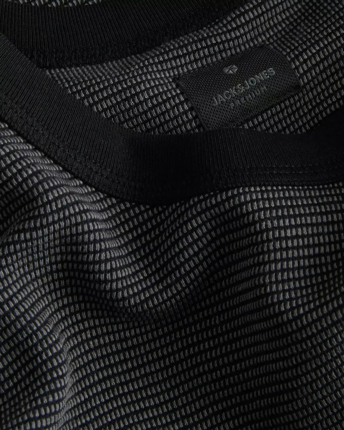 The Blatheo Long Sleeve Shirt: Black