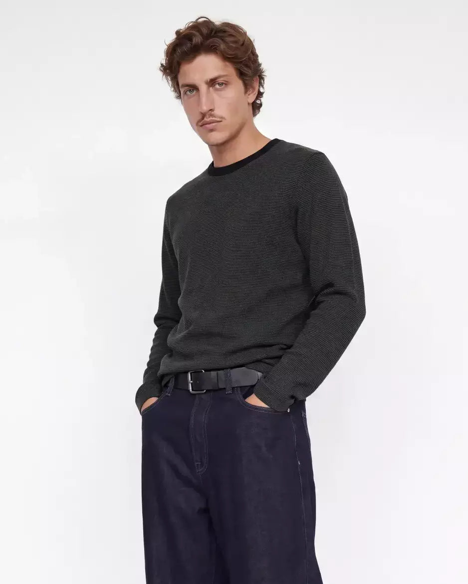 The Blatheo Long Sleeve Shirt: Black