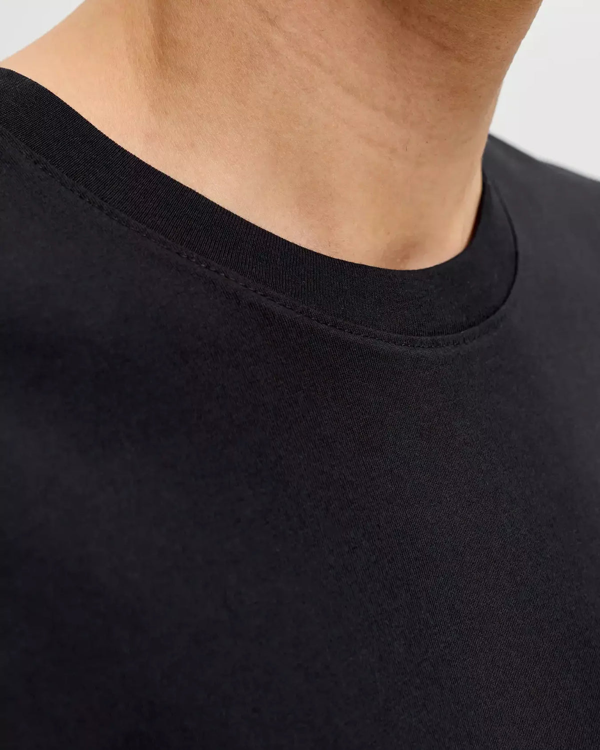 The Organic Cotton T-shirt: Black