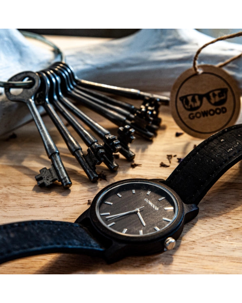 Black Sandalwood + Cork Watch 🍁