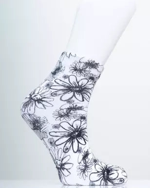 Flower Sketch Bamboo Ankle Socks 🍁