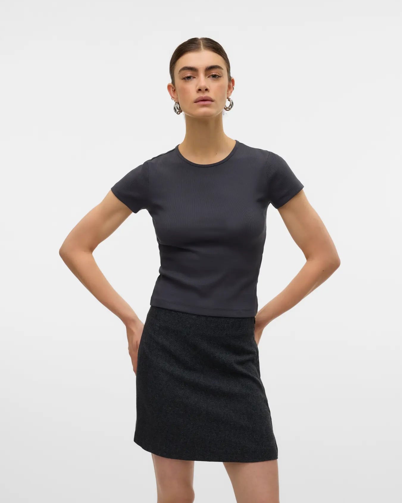 The Chloe Crew Neck Short Top - 2 COLORS