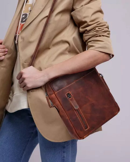 Dallas Unisex Leather Crossbody Bag