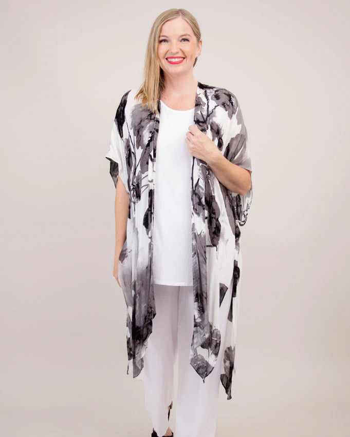The Darcy Impression Kimono 🍁