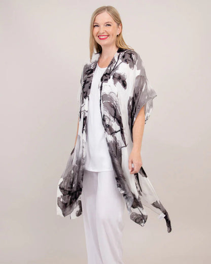 The Darcy Impression Kimono 🍁
