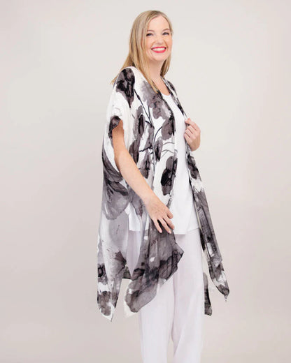 The Darcy Impression Kimono 🍁