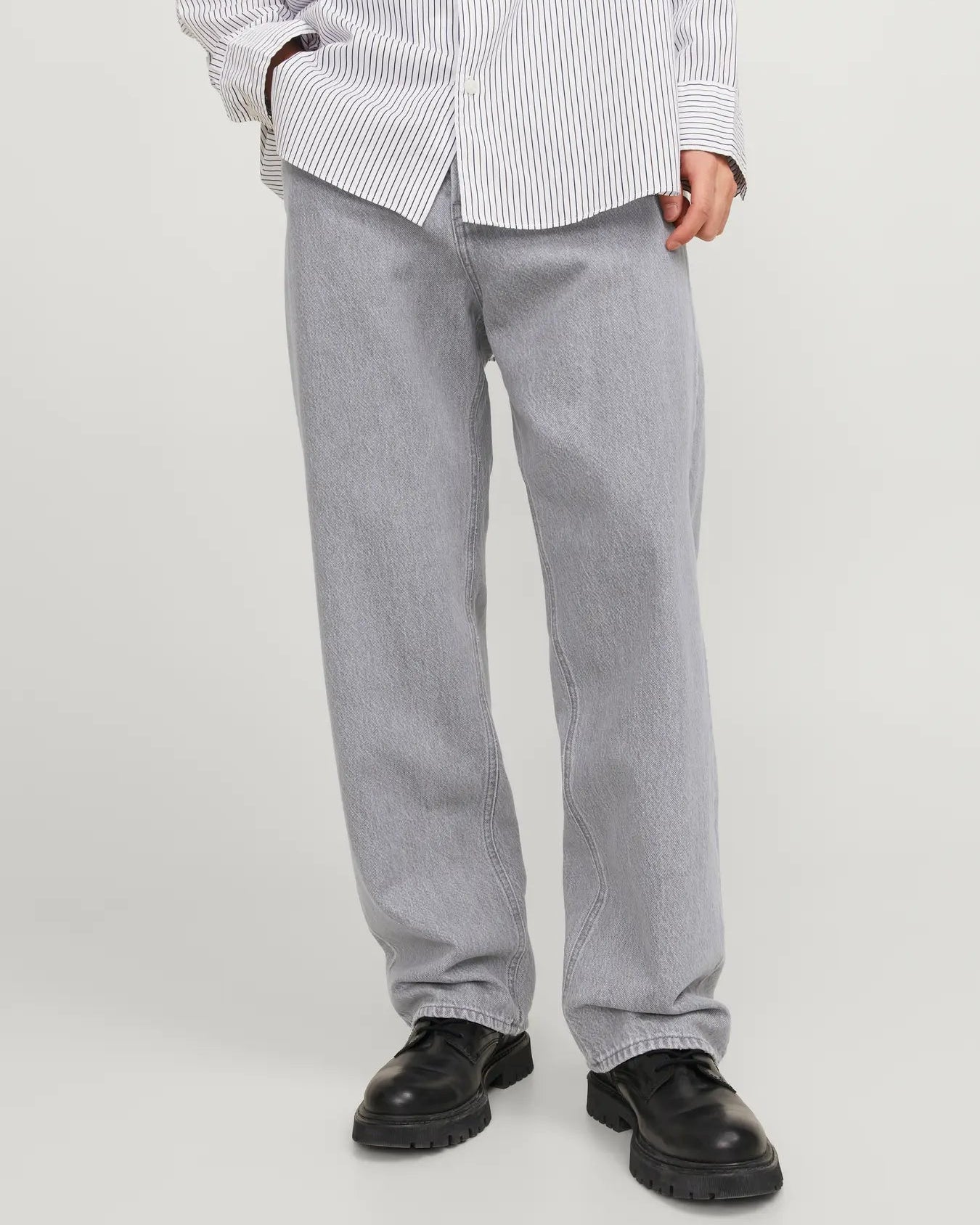 The Alex Loose Fit Gray Wash Jeans