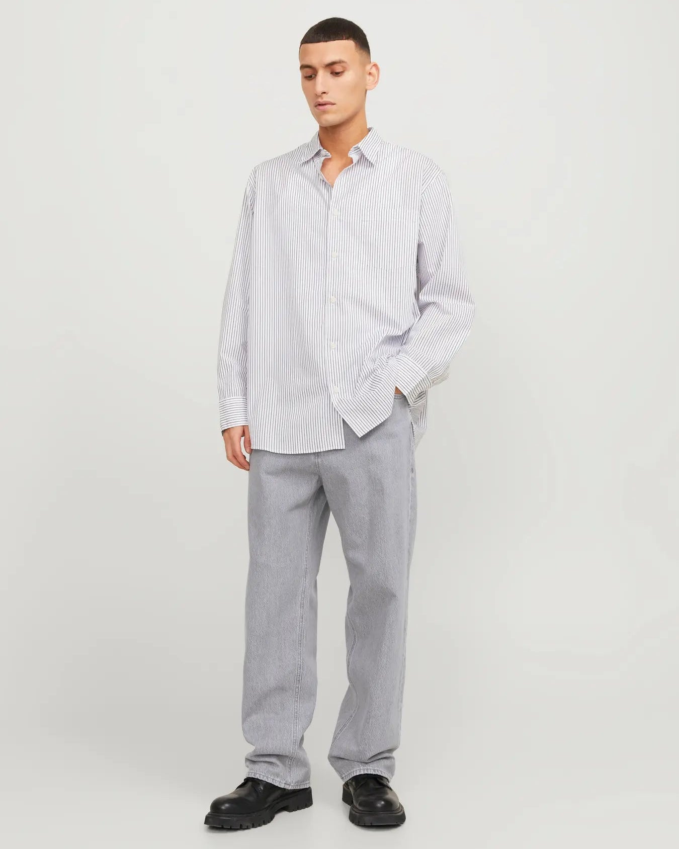 The Alex Loose Fit Gray Wash Jeans