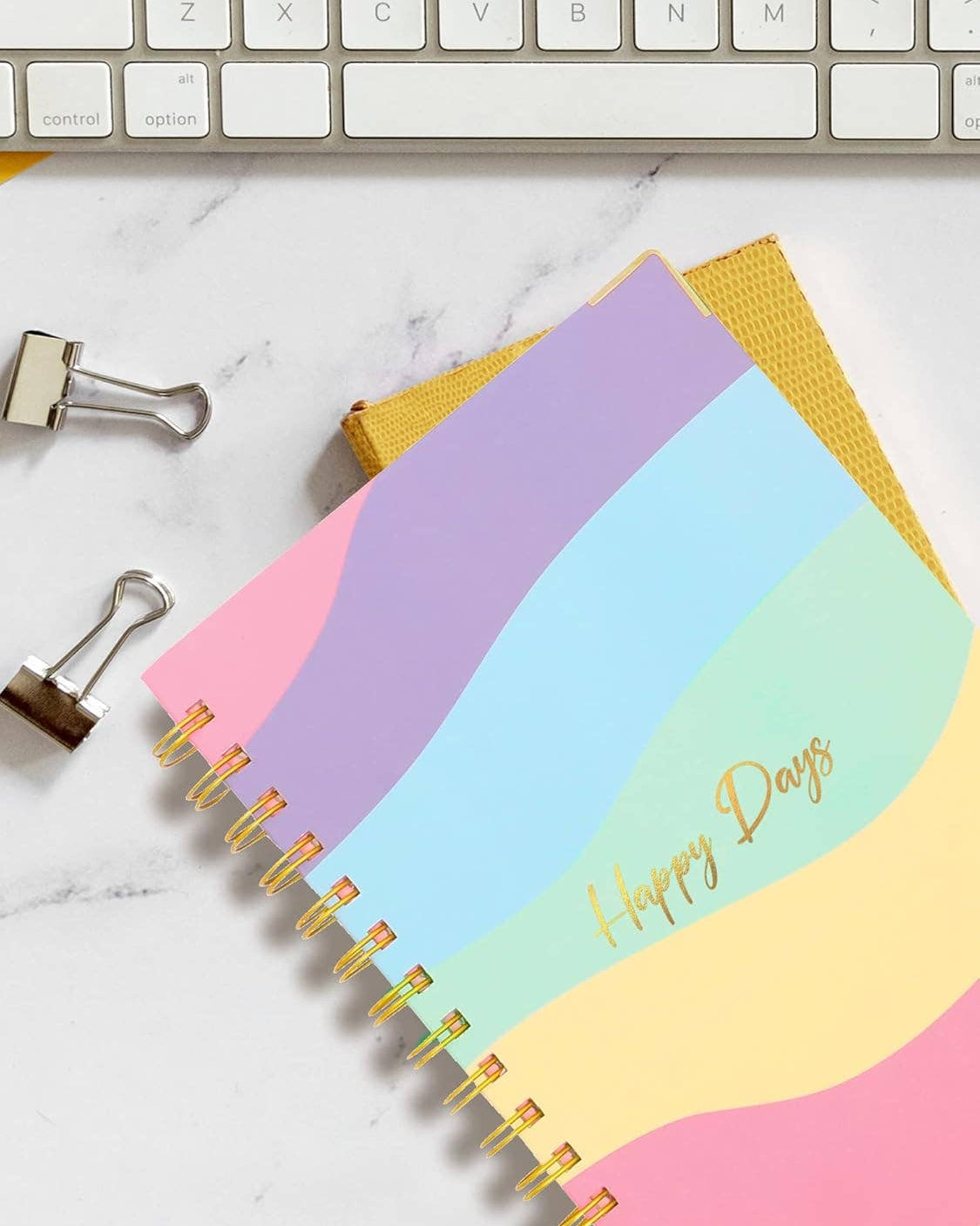 Pastel Rainbow Undated Daily Planner 🍁