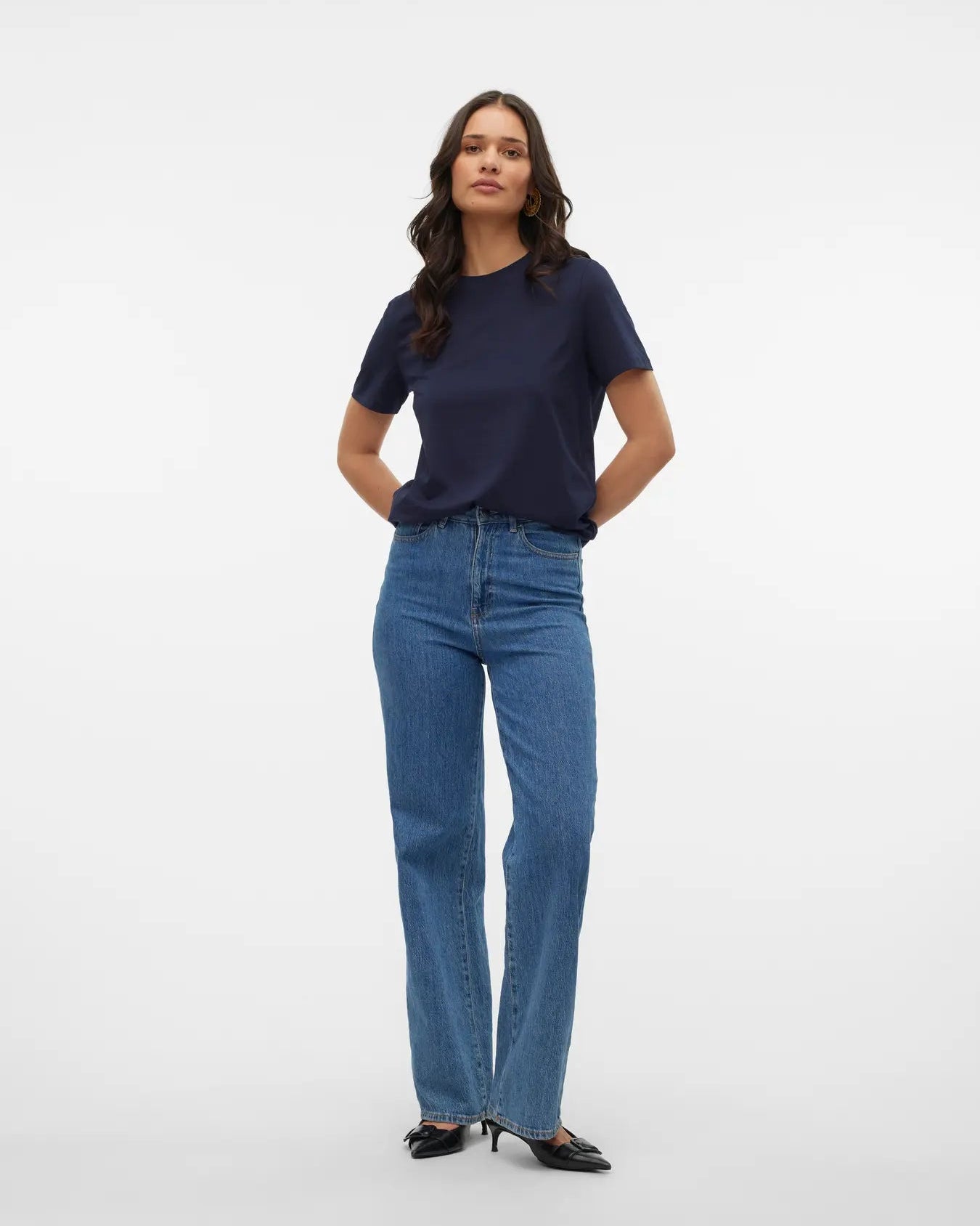 The Paulina Relaxed T-Shirt - 4 COLORS