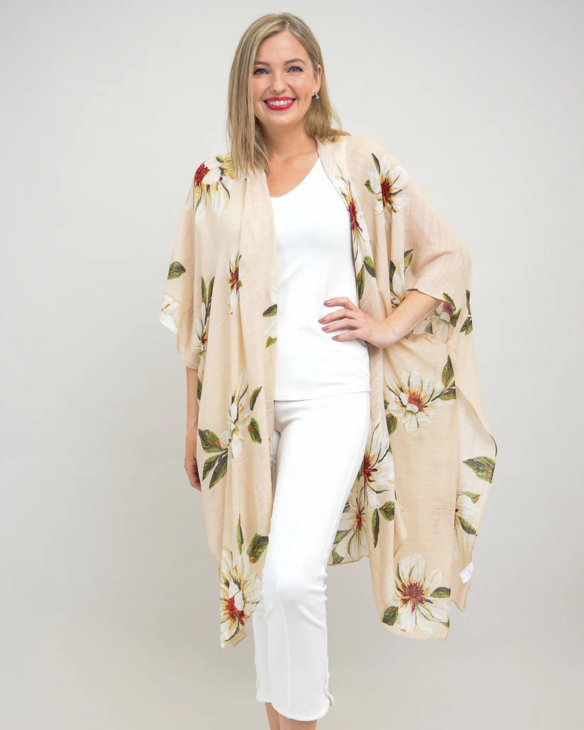 The Darcy Sand Floral Kimono 🍁