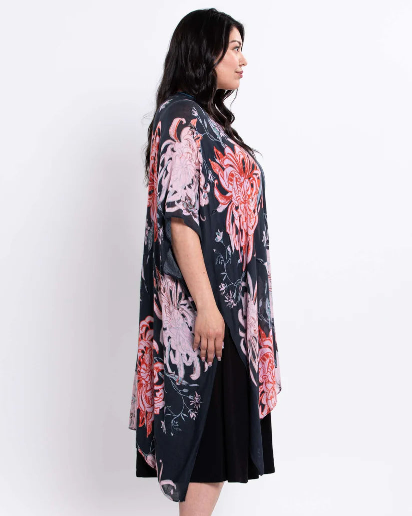 The Darcy Sunlit Petals Kimono 🍁